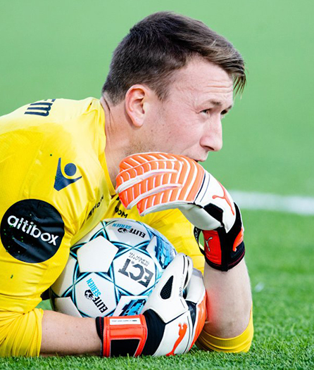 sean mcdermott keeper nytt kunstgress på kristiansund stadion eliteserien
