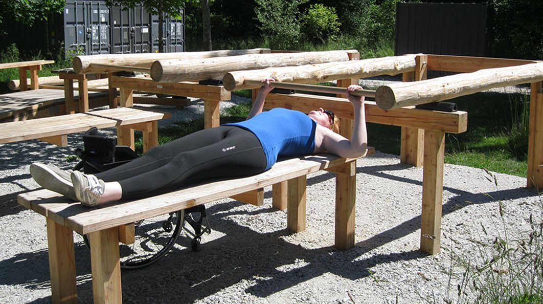 utform utegym trä unisport