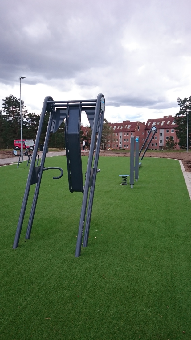 kunstgress fallunderlag til parkour og utegym fra unisport