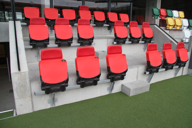 tribunestoler boxseat jysk park Saltex