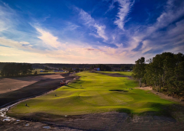 öseteråkers golfklubbmed konstgräs till range, tee, green från Saltex