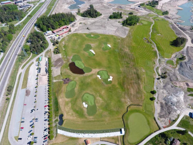 öseteråkers golfklubbmed konstgräs till range, tee, green från Saltex