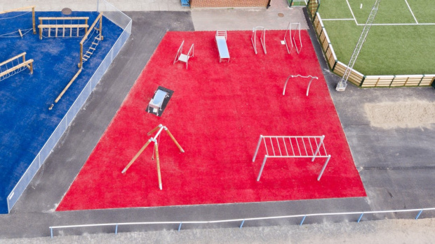 konstgräs utegym hinderbana mötesplats tomelilla ip unisport