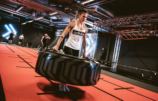 hinderbana gym konstgräs konstgräsmatta gym Saltex