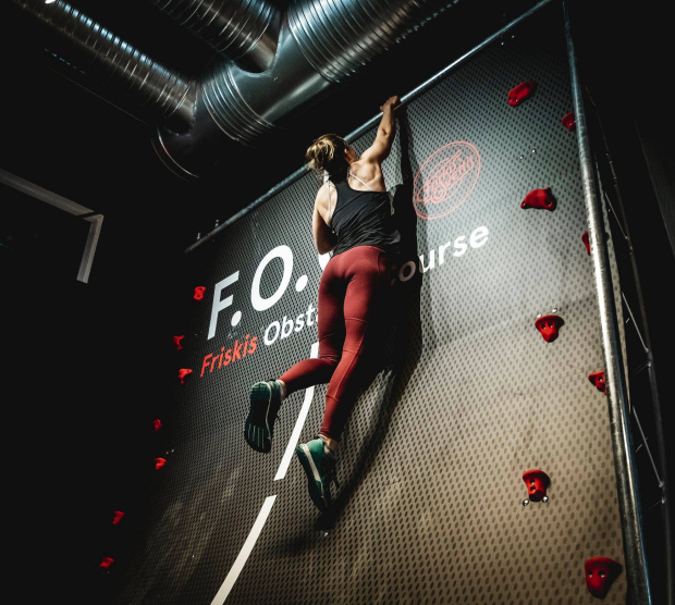 hinderbana gym konstgräs konstgräsmatta gym Saltex