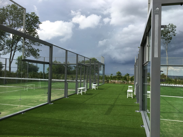 adidas padelbanor padel clay tech tennisbana från Saltex