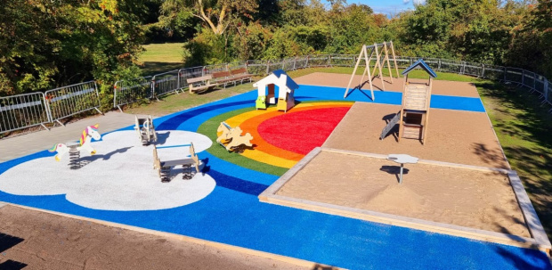 konstgräs fallskydd lekplatser unisport