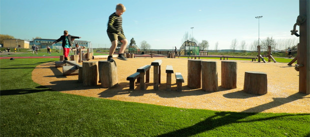 konstgräs fallskydd lekplatser unisport