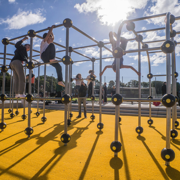 fallskydd i konstgräs och gummi fallskyddsgummi unisport
