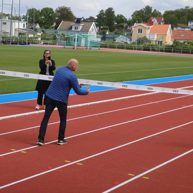 ny friidrottsarena och fotbollsplan vallhamra ip saltex