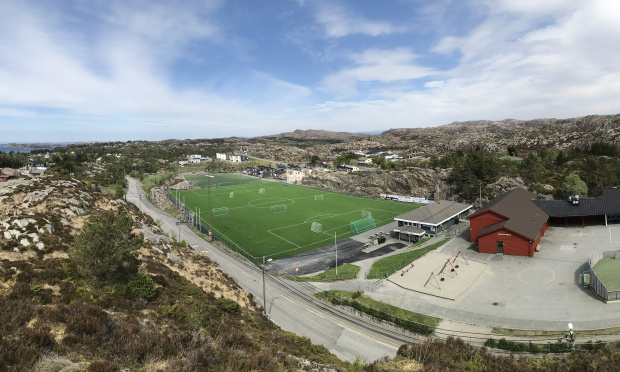 nest sotra kunstgress fotball Saltex